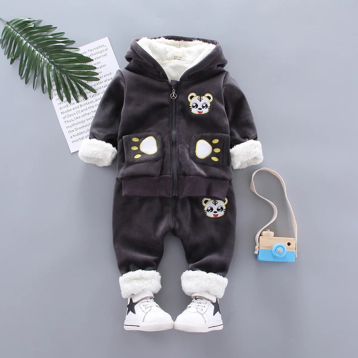 Warm Baby Girls Clothing Set Winter Thick Plush Cotton Clothing Sets For Baby Girls Hoodies And Pants Kids Suit Children Clothes
