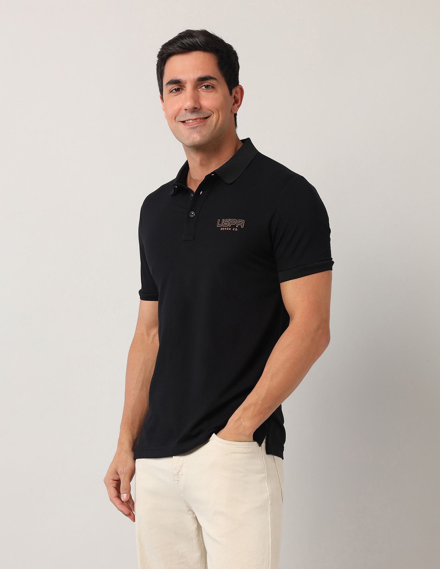 Men Solid Polo Collar Cotton T-shirt - Namma Angadi