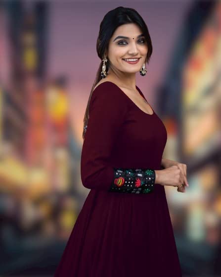 Women's Rayon Solid Pattern Full Sleeve Full Stitched Gown - Namma Angadi